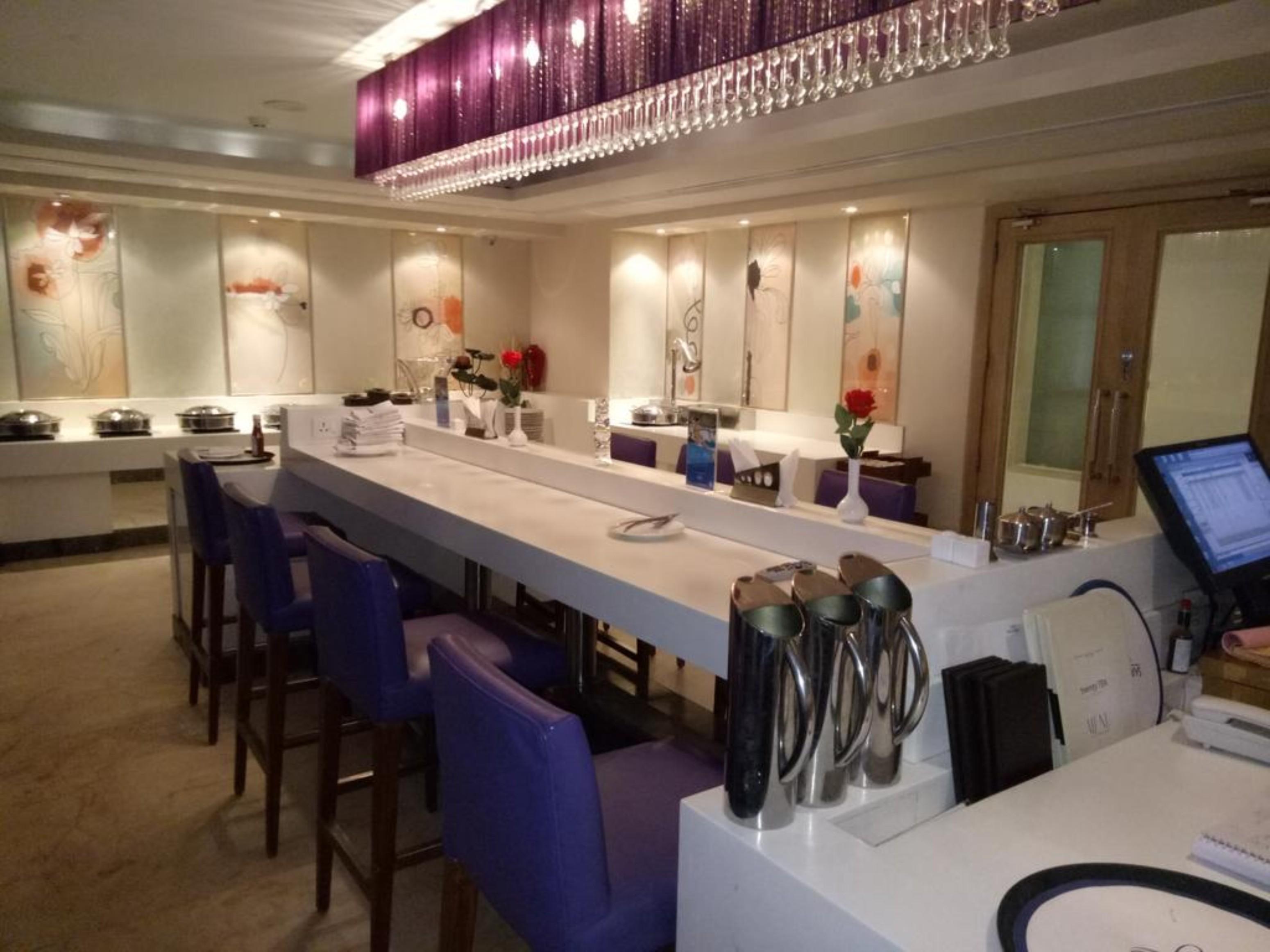 The Ashtan Sarovar Portico New Delhi Exterior photo